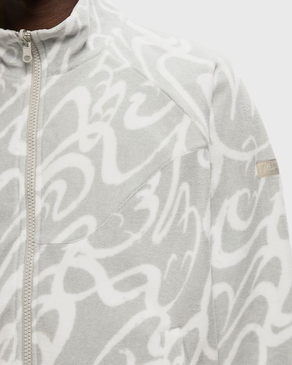 Reversible Chilling Fleece