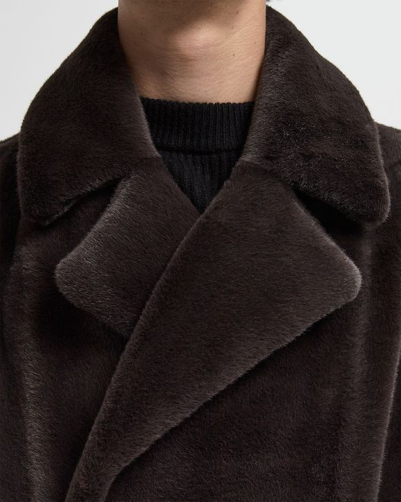 Le Manteau Fourrure