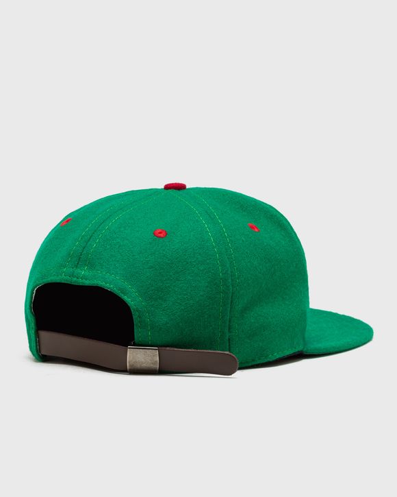 OAKLAND OAKS