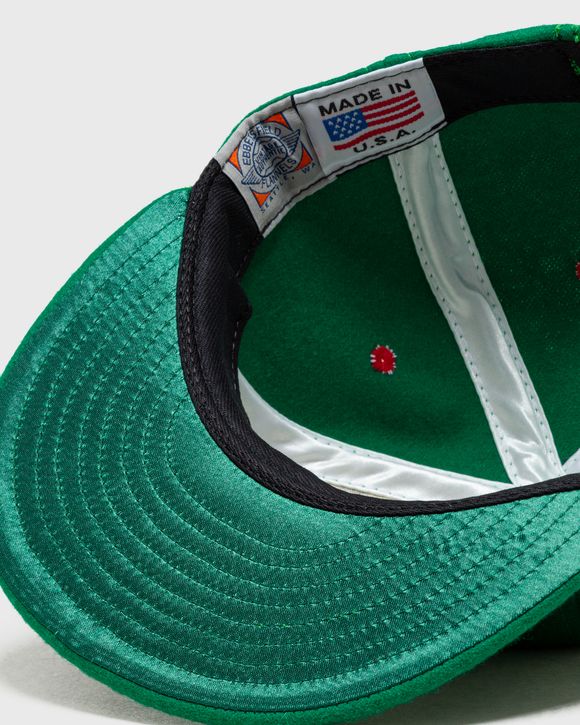 OAKLAND OAKS