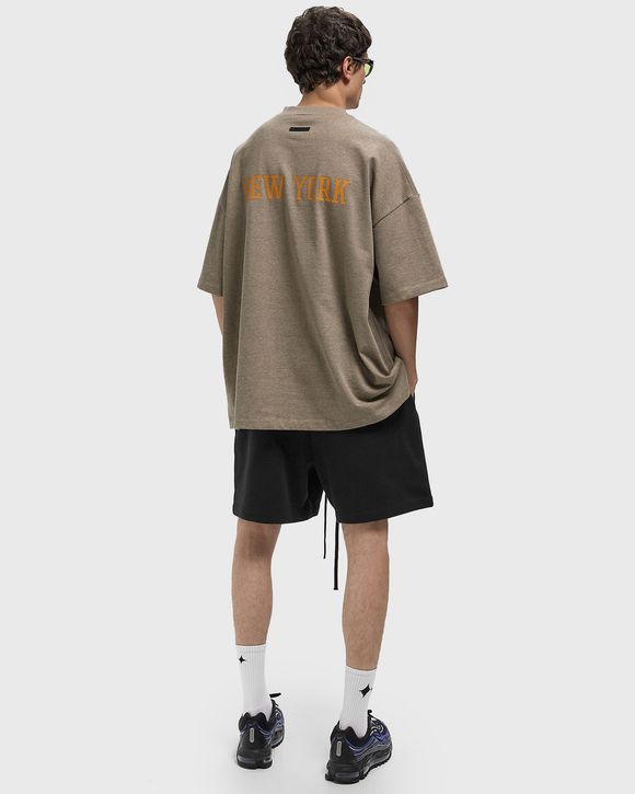 KNICKS 90'S FIT TEE