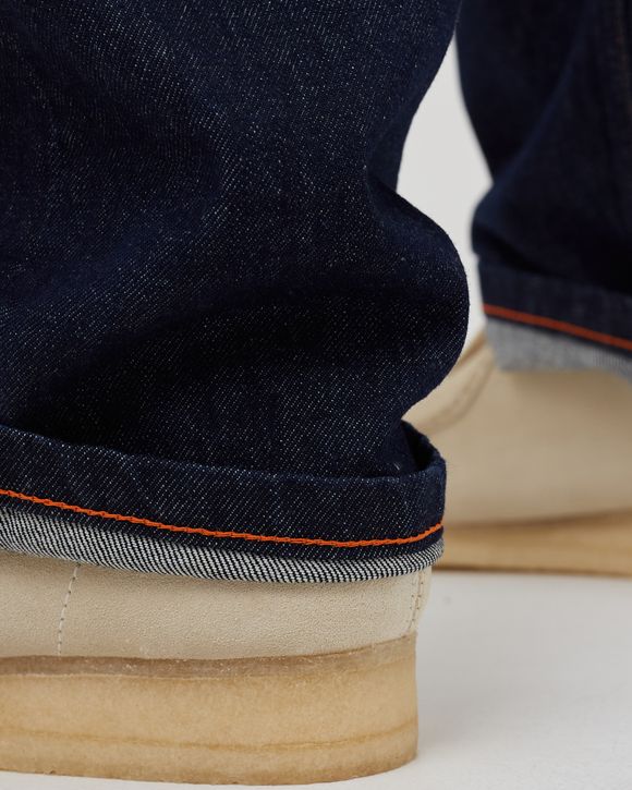 STRAIGHT LEG JEANS