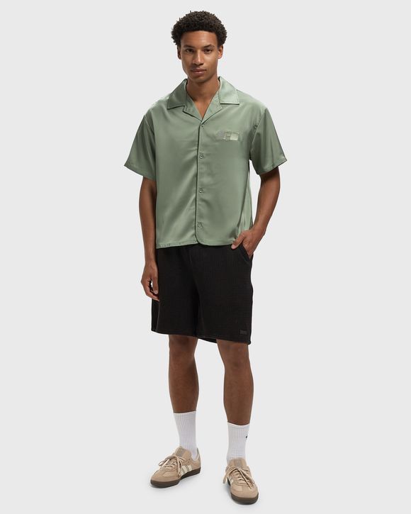 SATIN CHEST LOGO CAMP COLLAR
