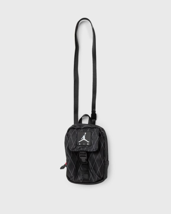 ANTI-GRAVITY POUCH