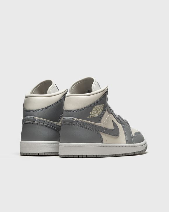 WMNS Air Jordan 1 Mid