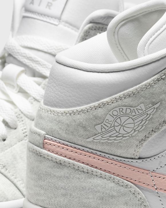 WMNS Air Jordan 1 Mid SE