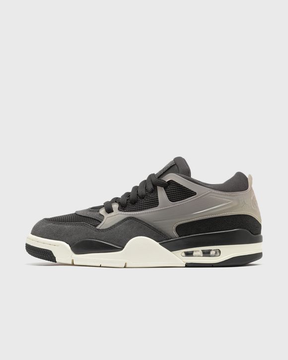 x Paris Saint-Germain AIR JORDAN 4 RM