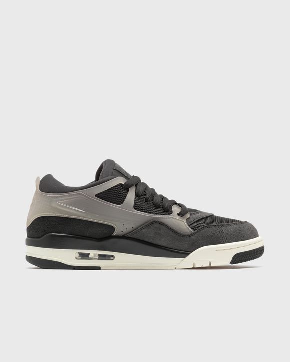 x Paris Saint-Germain AIR JORDAN 4 RM