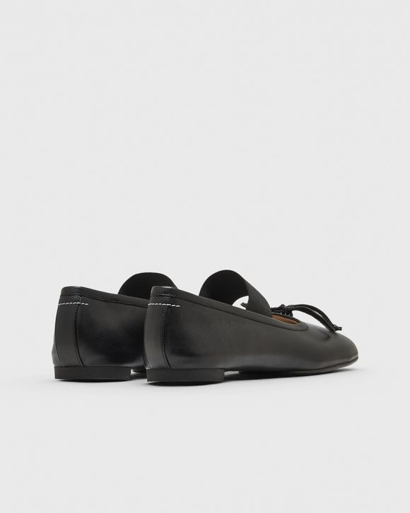 BALLET SHOE