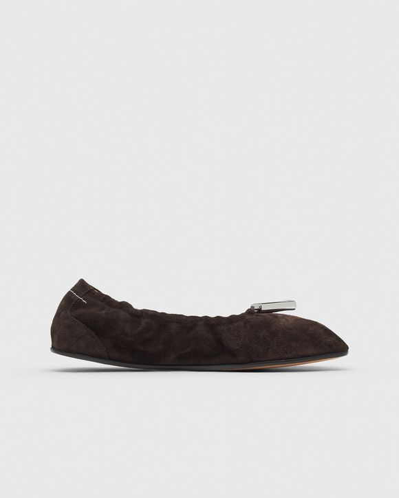BALLET SHOE