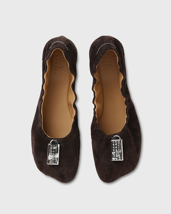 BALLET SHOE