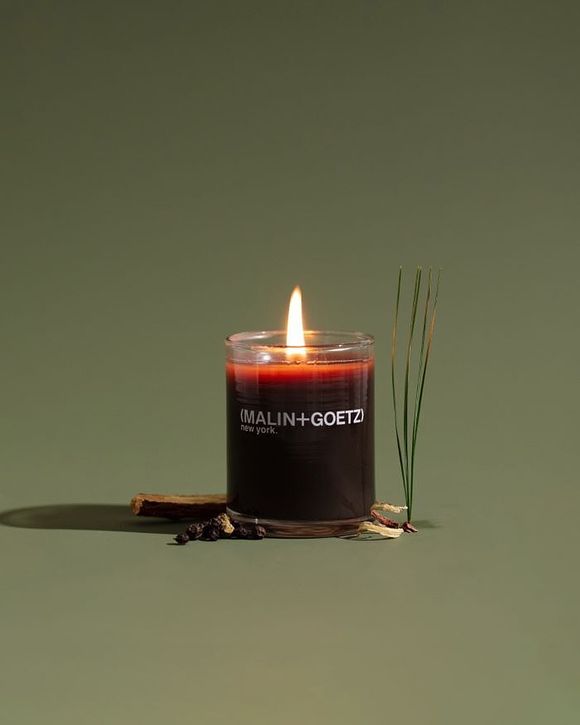 Cannabis Votive-67 g