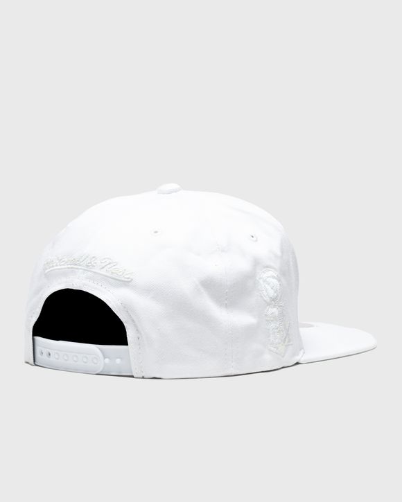 UV REACTIVE SNAPBACK Knicks