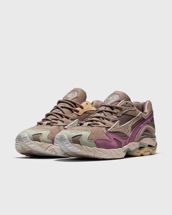 Mizuno x Footpatrol Wave Rider 10
