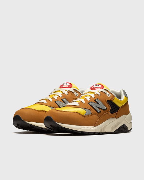 580 AB