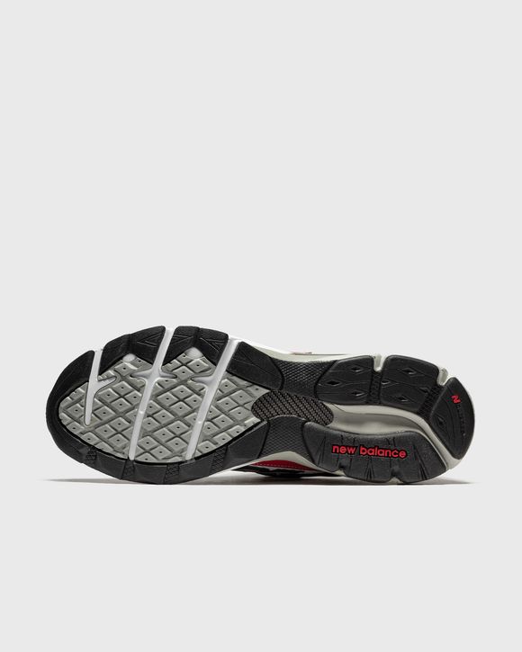 920 'MADE IN UK'