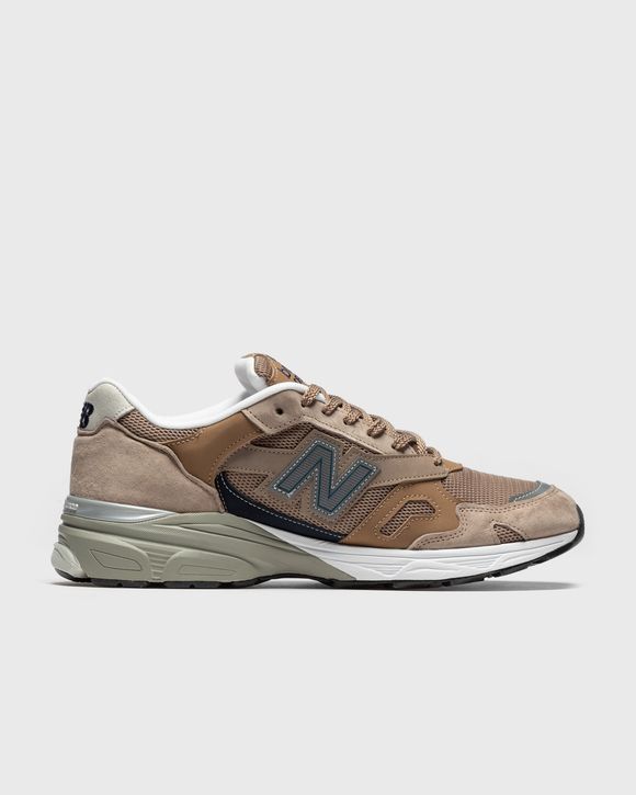 920 'MADE IN UK'