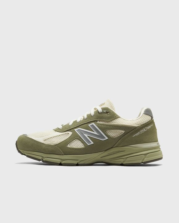 990