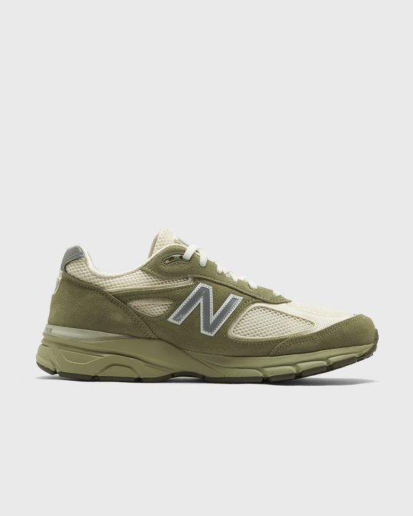 990
