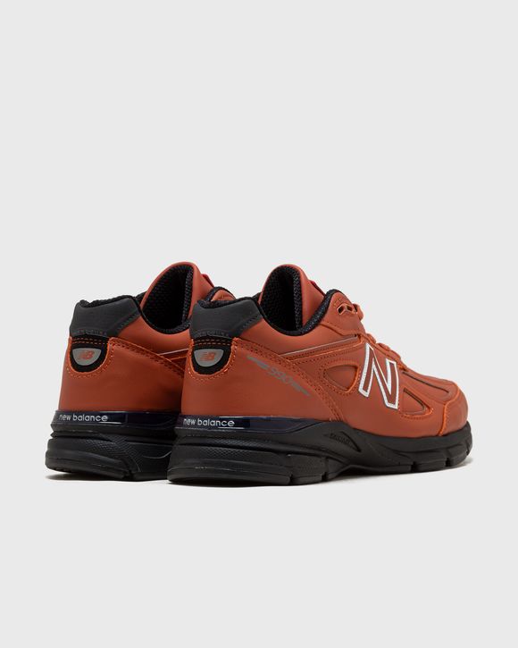 990