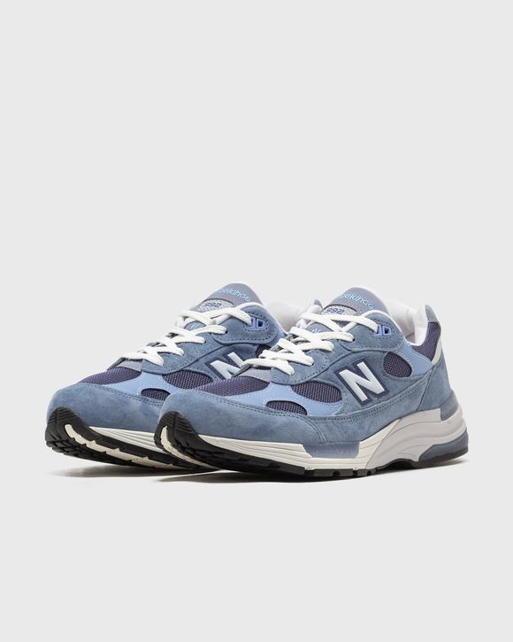 992