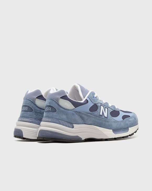 992
