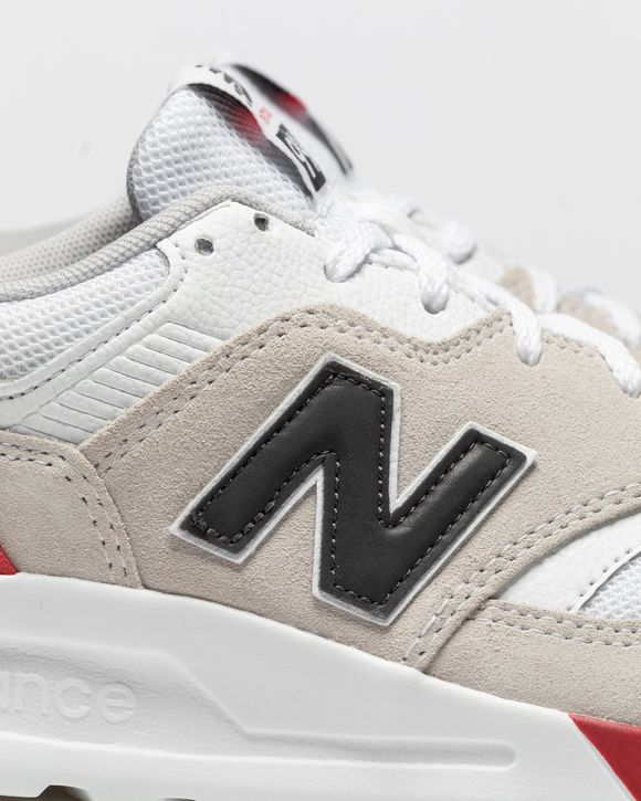 997