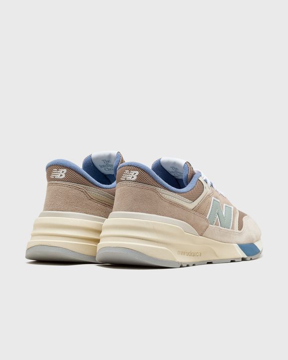 997