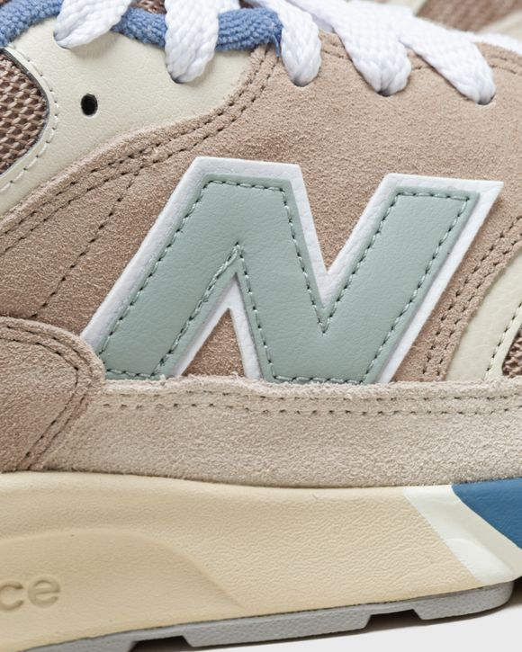 997