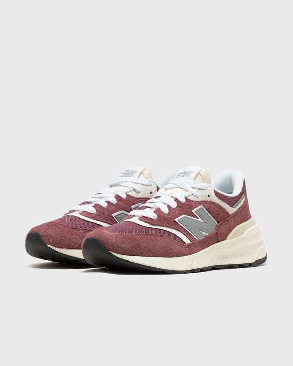 997