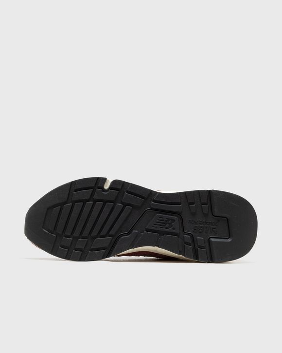 997