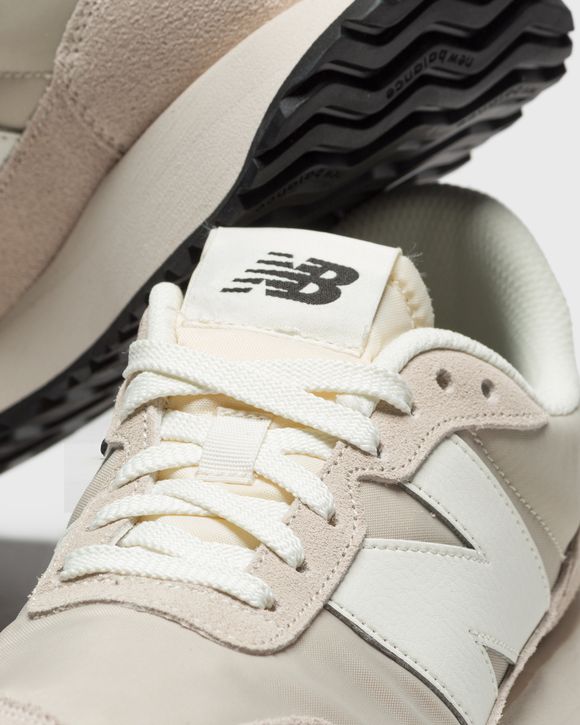 WMNS 237