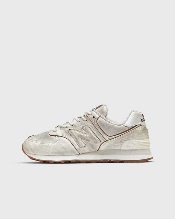 WMNS 574