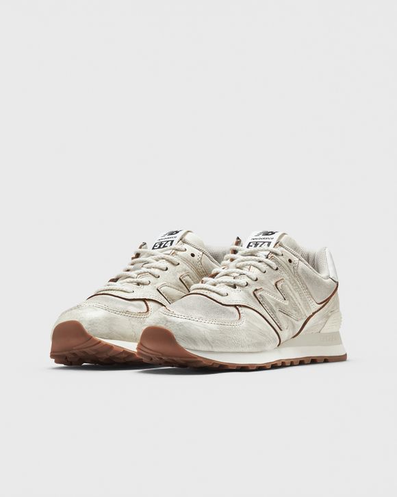 WMNS 574