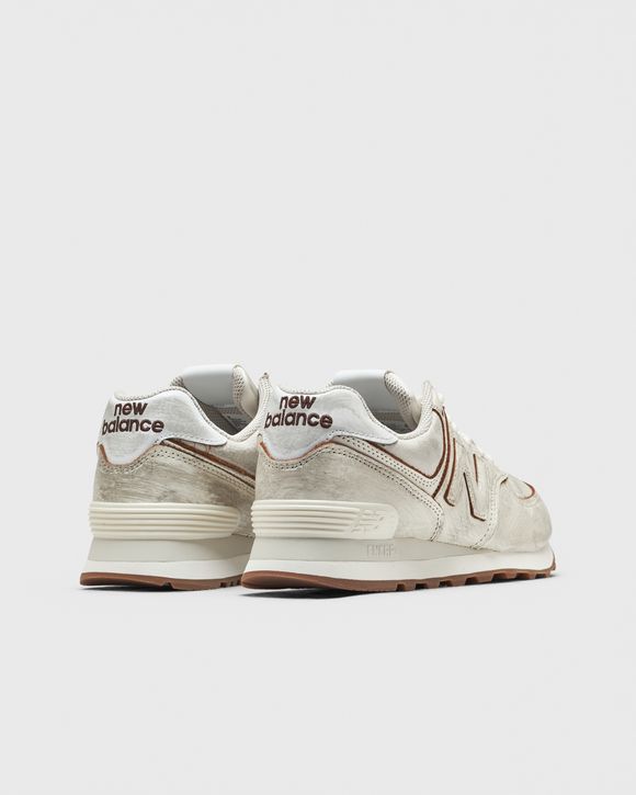 WMNS 574