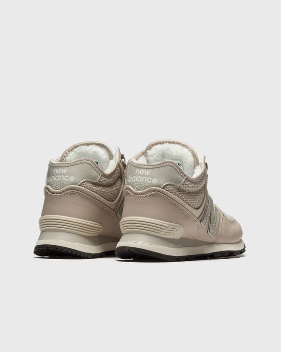 WMNS 574