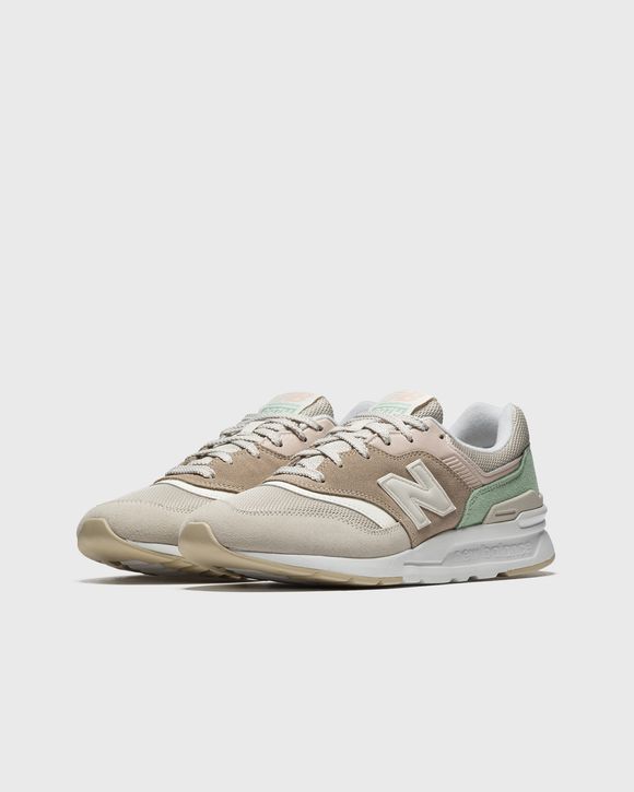 WMNS 997