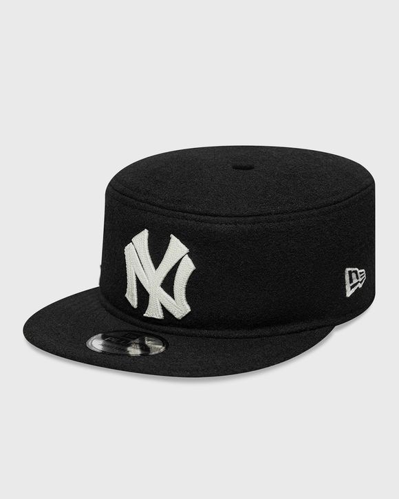 IMG COOPS PIN PILLBOX NEW YORK YANKEESCO