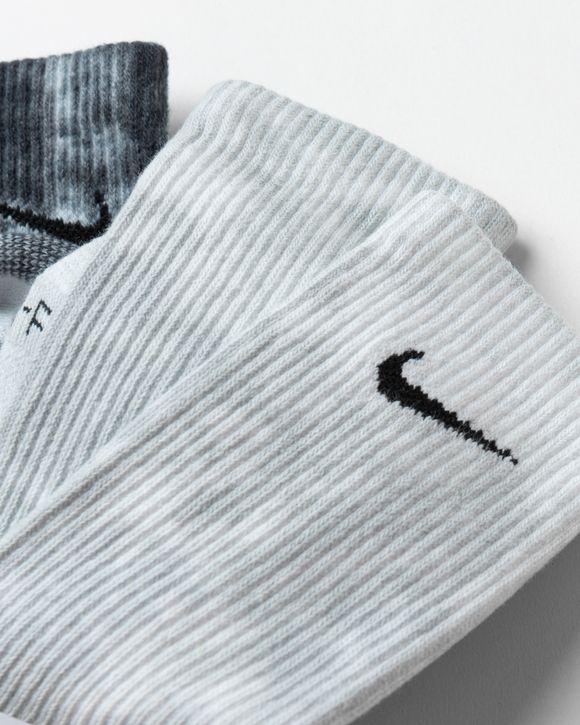 Cushioned Tie-Dye Crew Socks (2 Pairs)