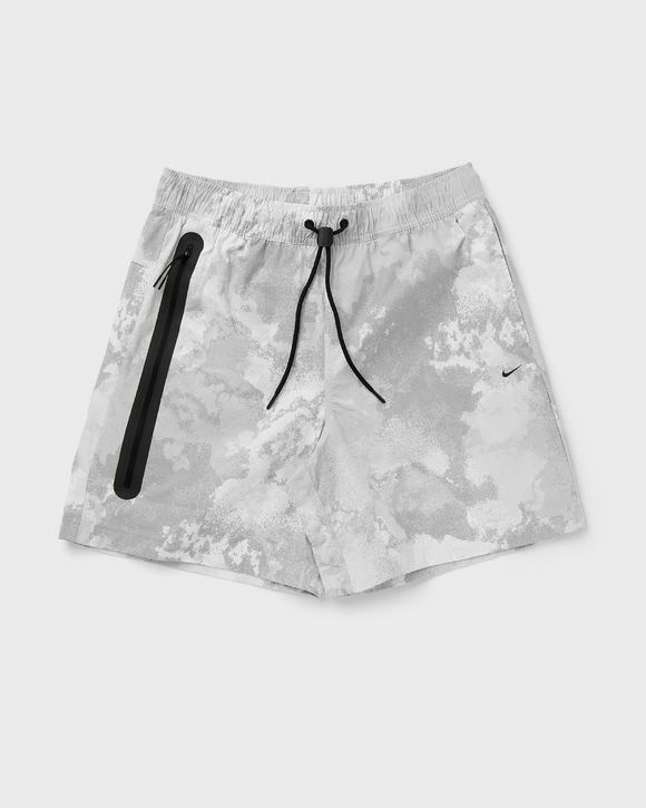 DF TECH WVN SHORT AOP