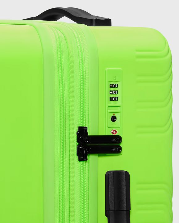 HARDSHELL LUGGAGE SUITCASE 22IN