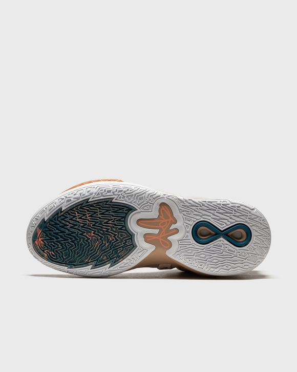 Kyrie 8