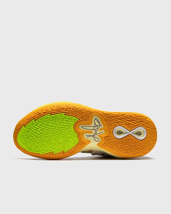 KYRIE INFINITY