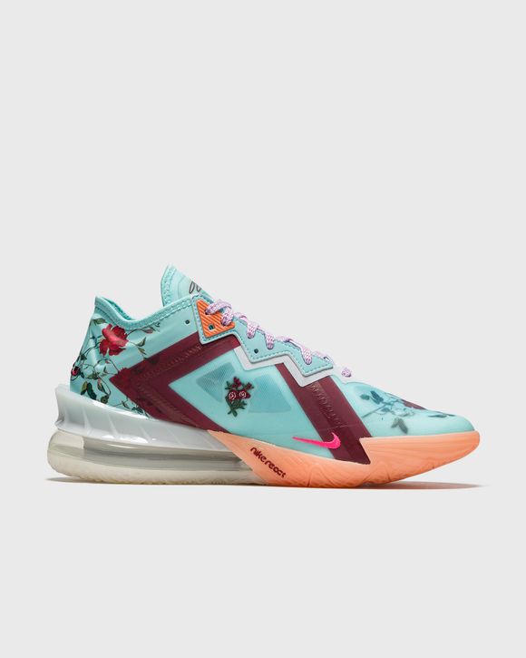 LeBron 18 Low