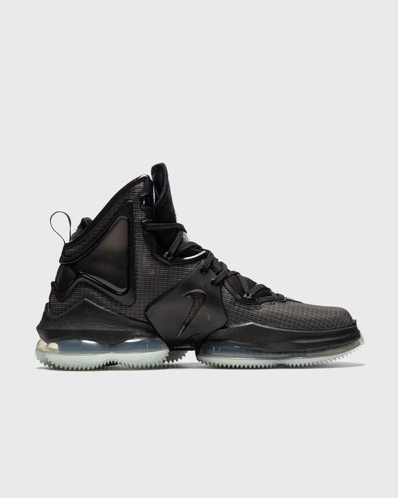 LeBron 19