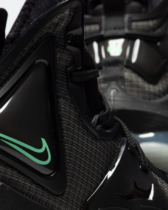 LeBron 19