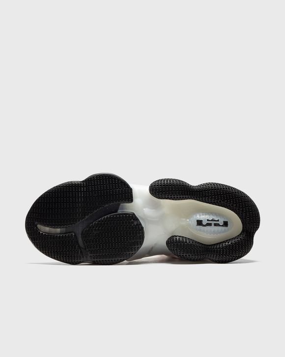 LeBron 19