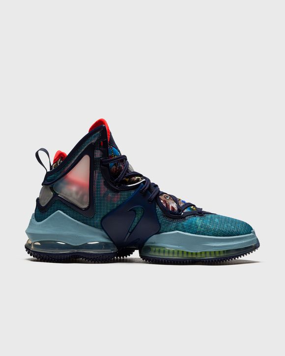 LeBron 19