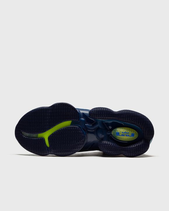 LeBron 19