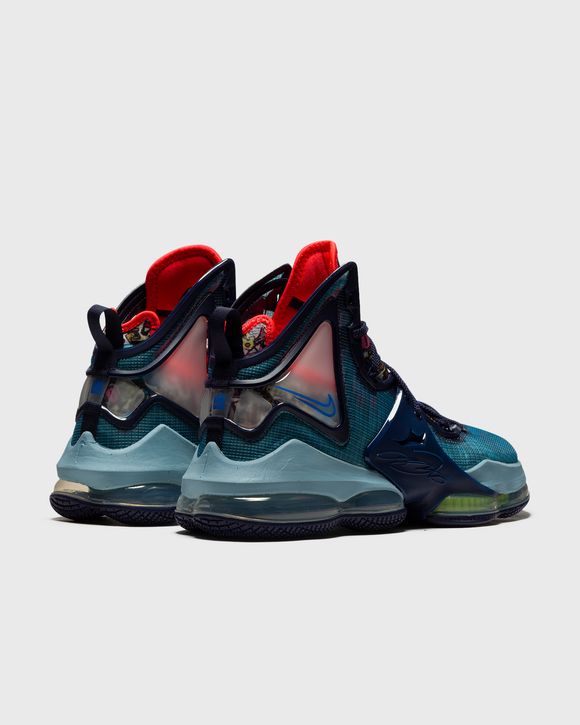 LeBron 19